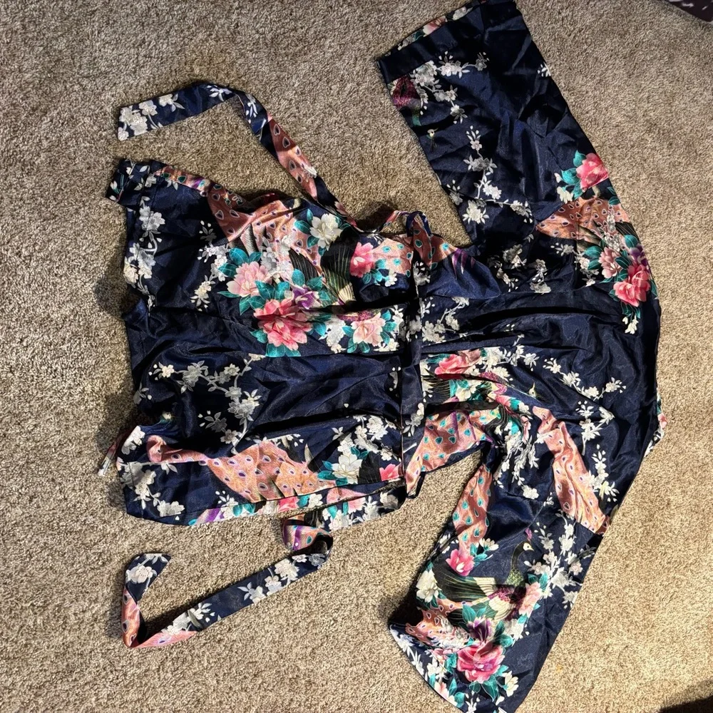 Floral Kimono Robe - Picture 2 of 3